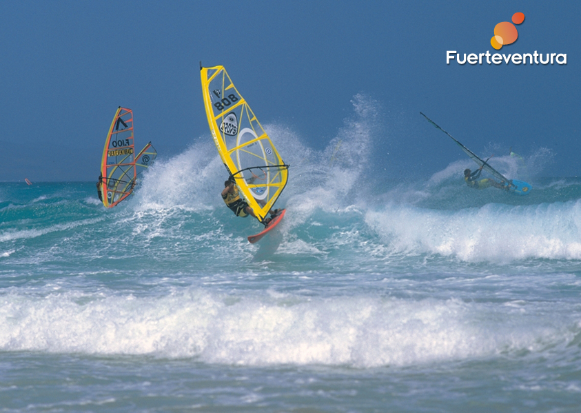 Windsurf en Fuerteventura: guía completa para disfrutar del viento